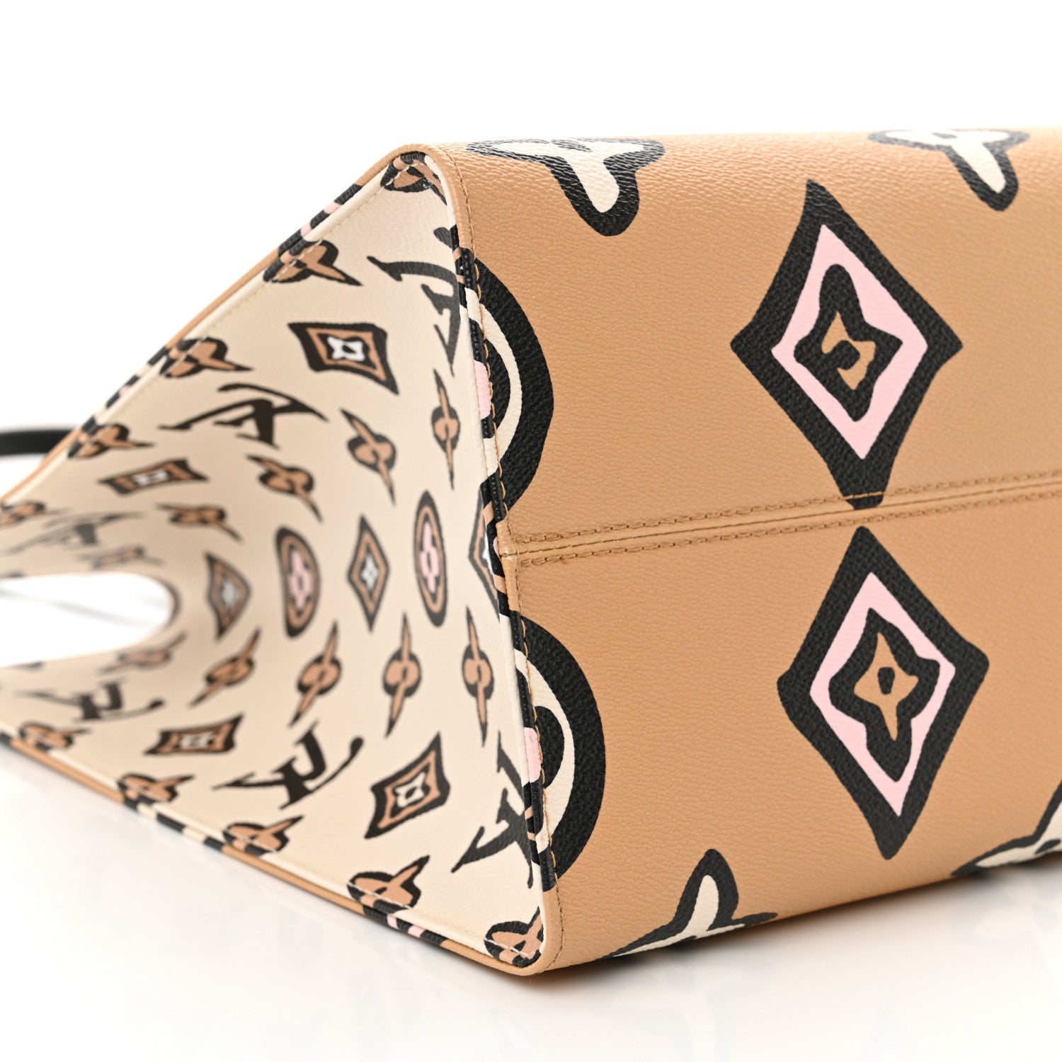 Louis Vuitton Monogram Giant Wild At Heart Onthego GM Arizona 8 of 9