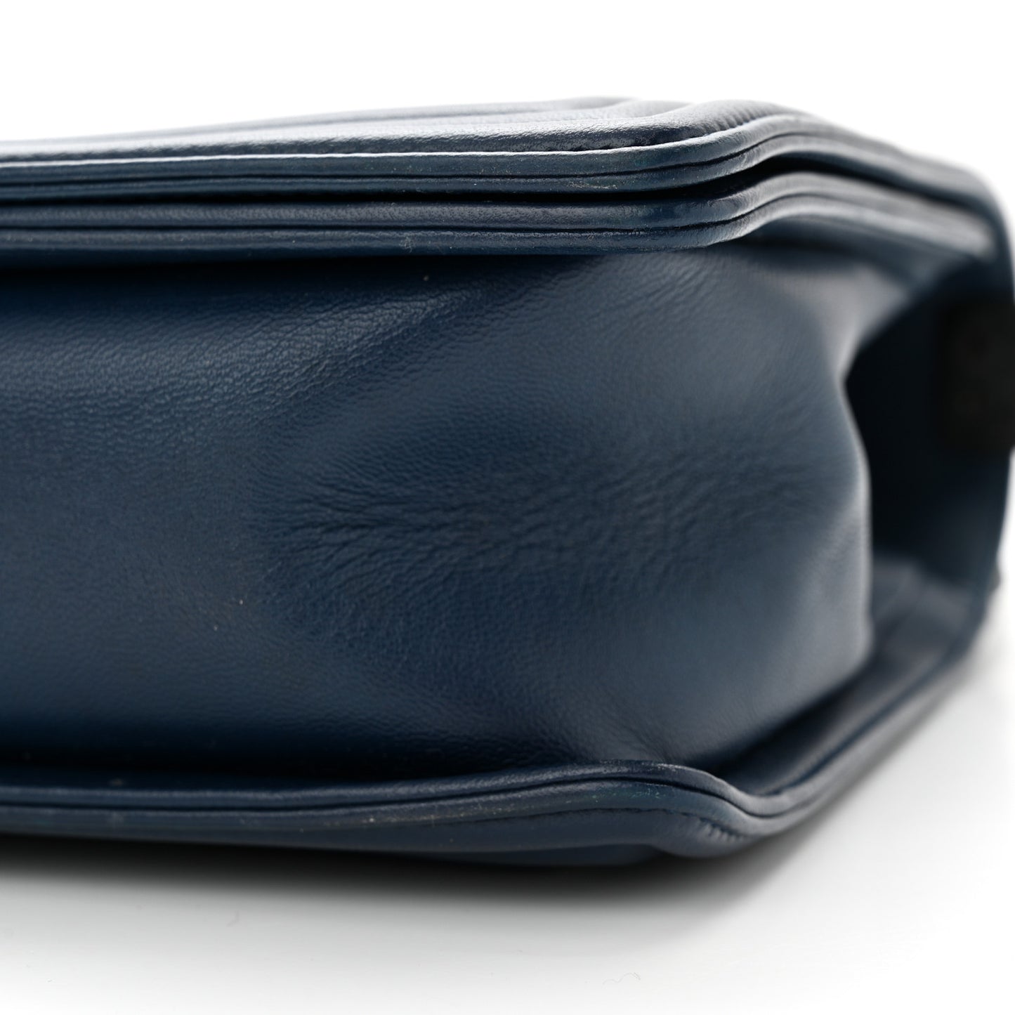 Wrinkled Lambskin Chevron Quilted New Medium Boy Flap Navy Blue