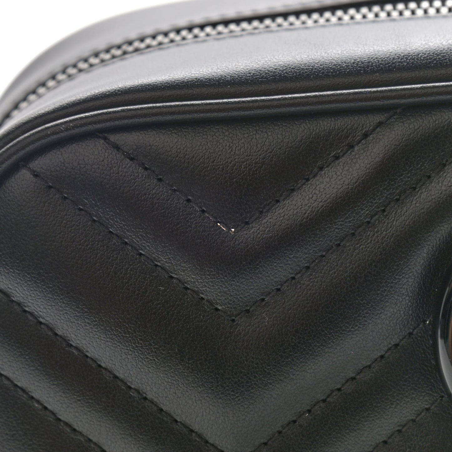 Calfskin Matelasse Monochrome Small GG Marmont Chain Shoulder Bag Black