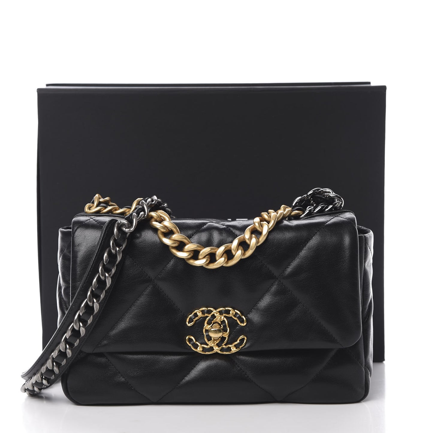 Goatskin Quilted Medium 19 Flap Black