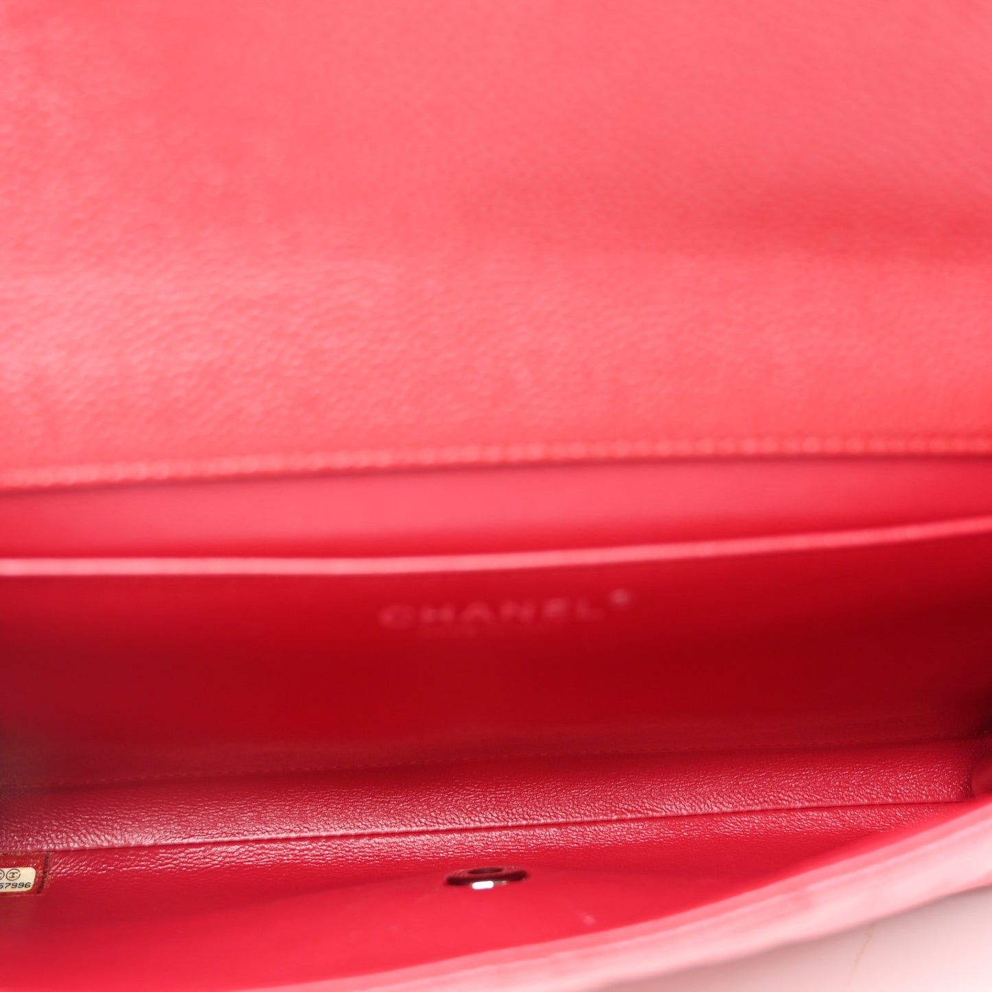 Iridescent Caviar Quilted Clutch With Chain Flap Red