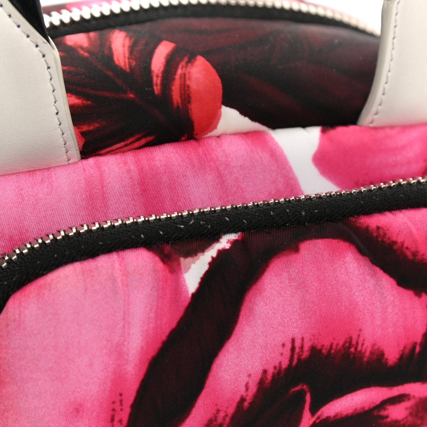 Tessuto Nylon Roses Print Pocket Top Handle Cargo Bag Pink