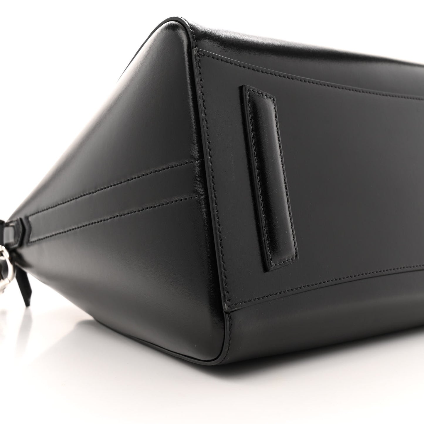 Shiny Lord Calfskin Medium Antigona Black