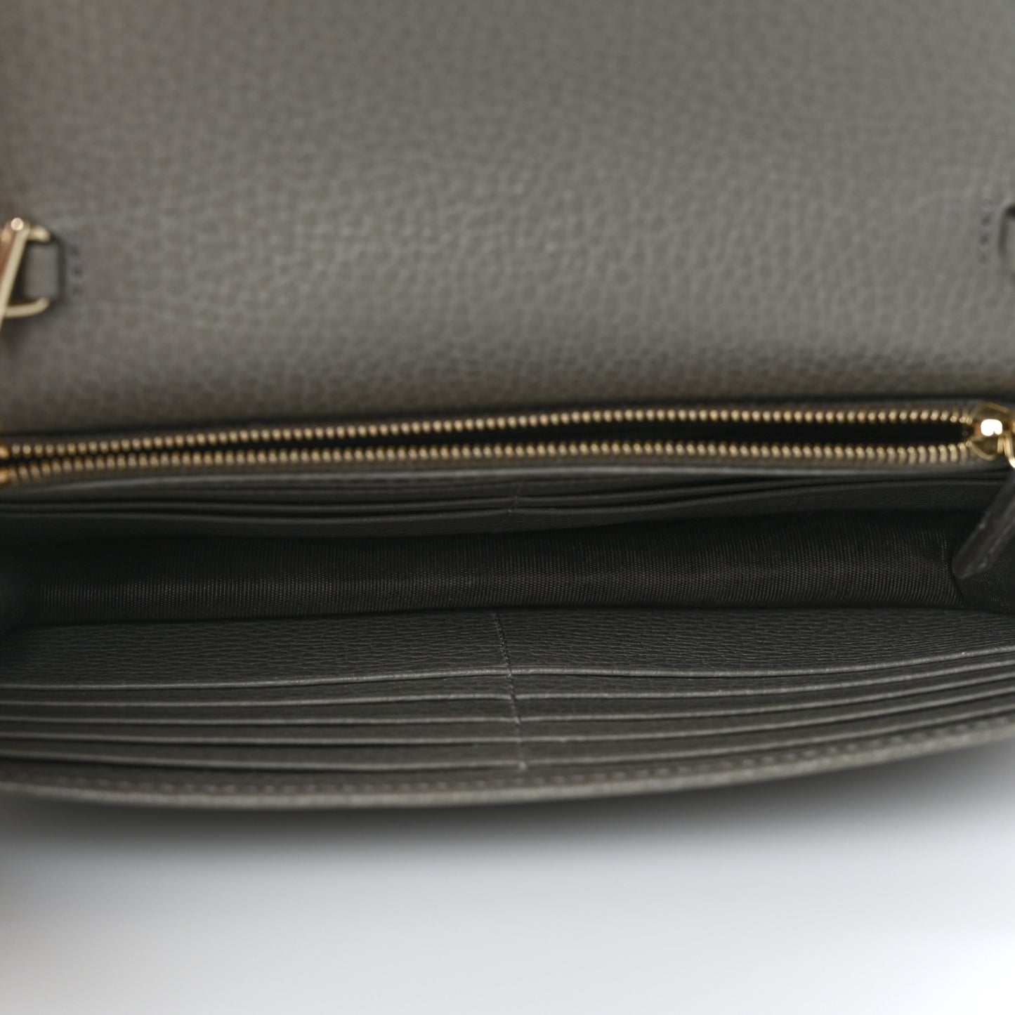 Dollar Calfskin Interlocking G Chain Wallet Loess