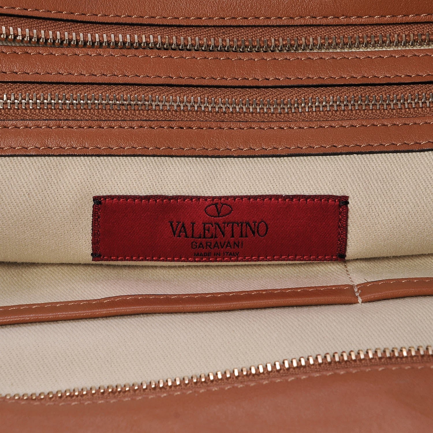 Valentino Garavani Vitello Large Rockstud Crossbody Tote Light Cuir 6 of 13