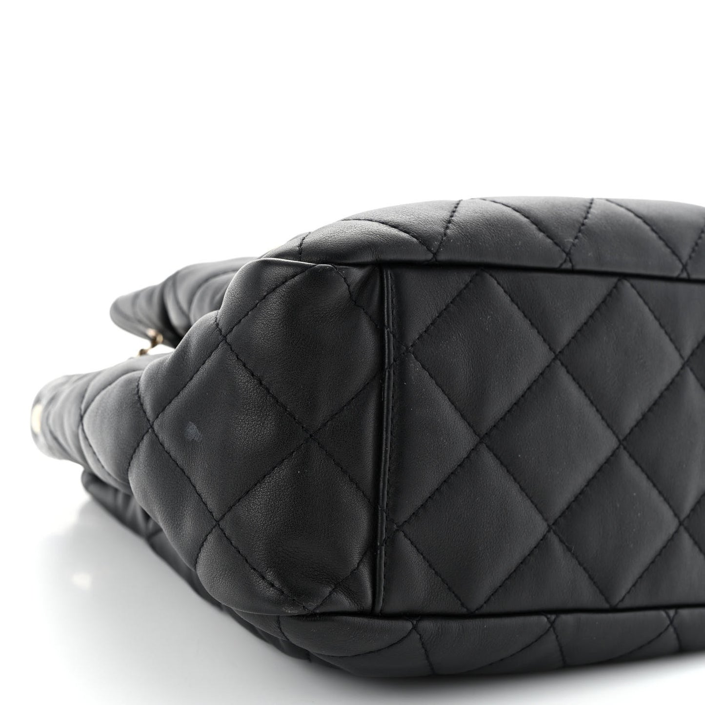 Lambskin Quilted Chain Drawstring Bag Black