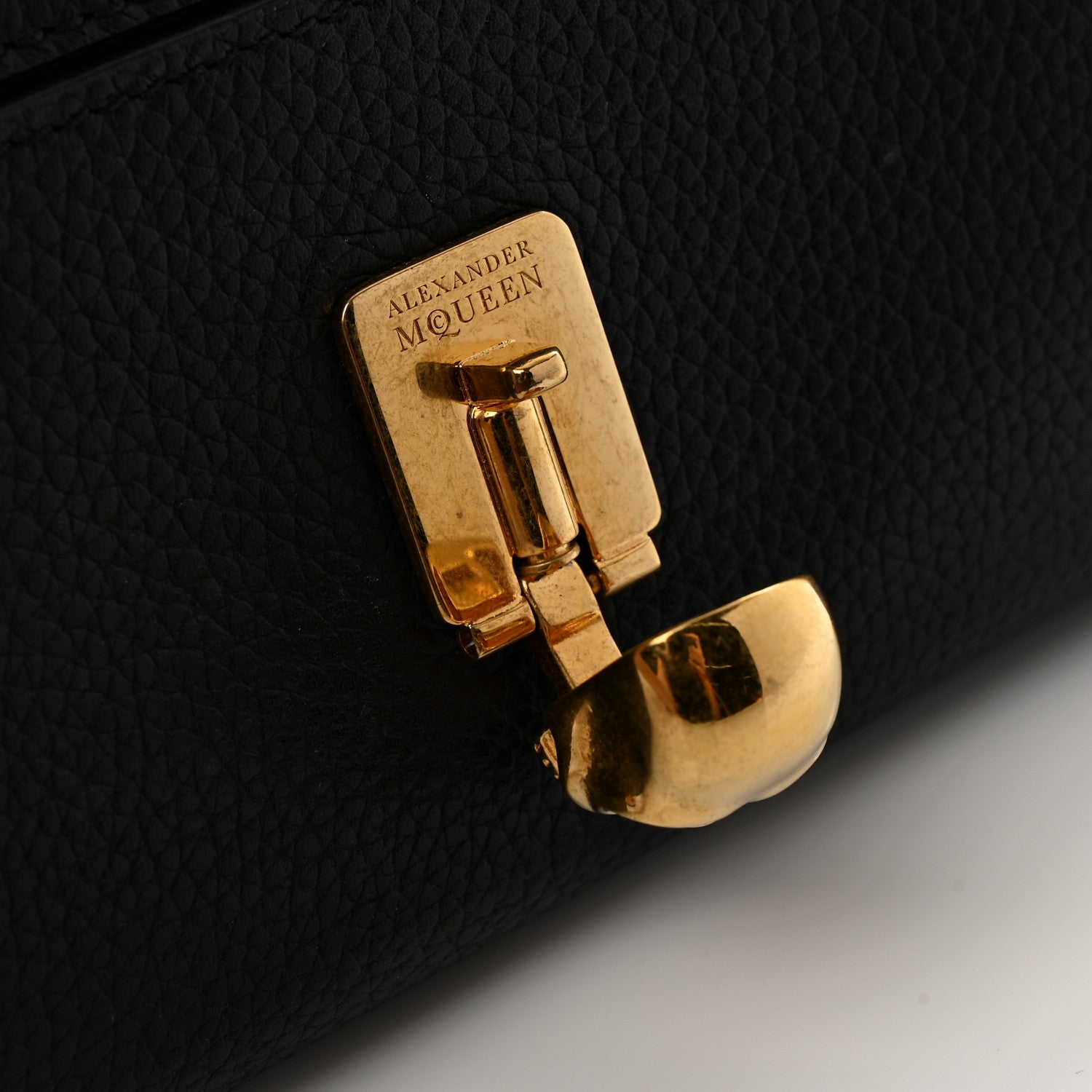 Alexander McQueen Pebbled Calfskin Skull Wallet on Chain Black 12 of 14