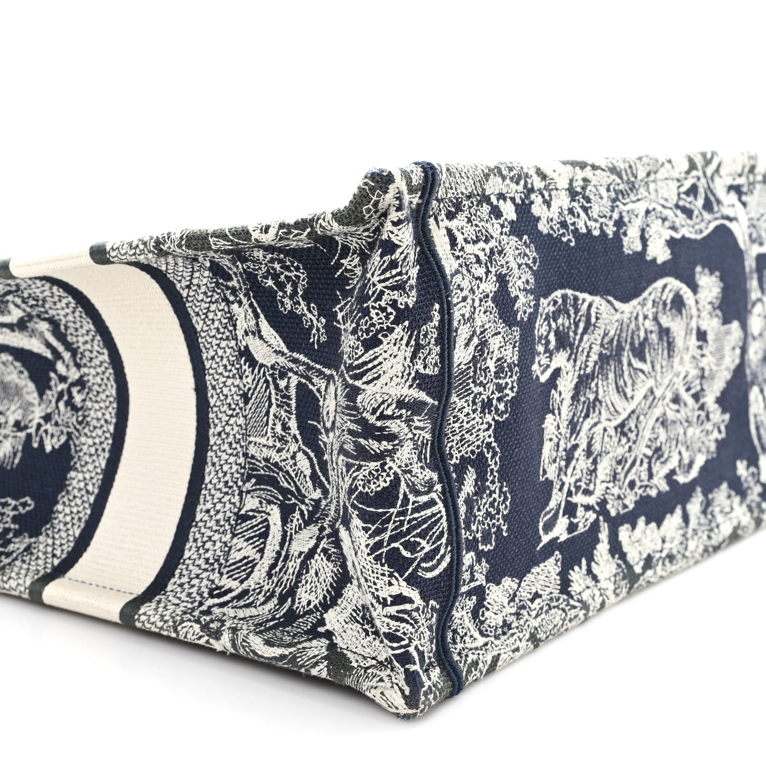 Christian Dior Canvas Embroidered Medium Dioriviera Toile De Jouy Book Tote Blue 9 of 13