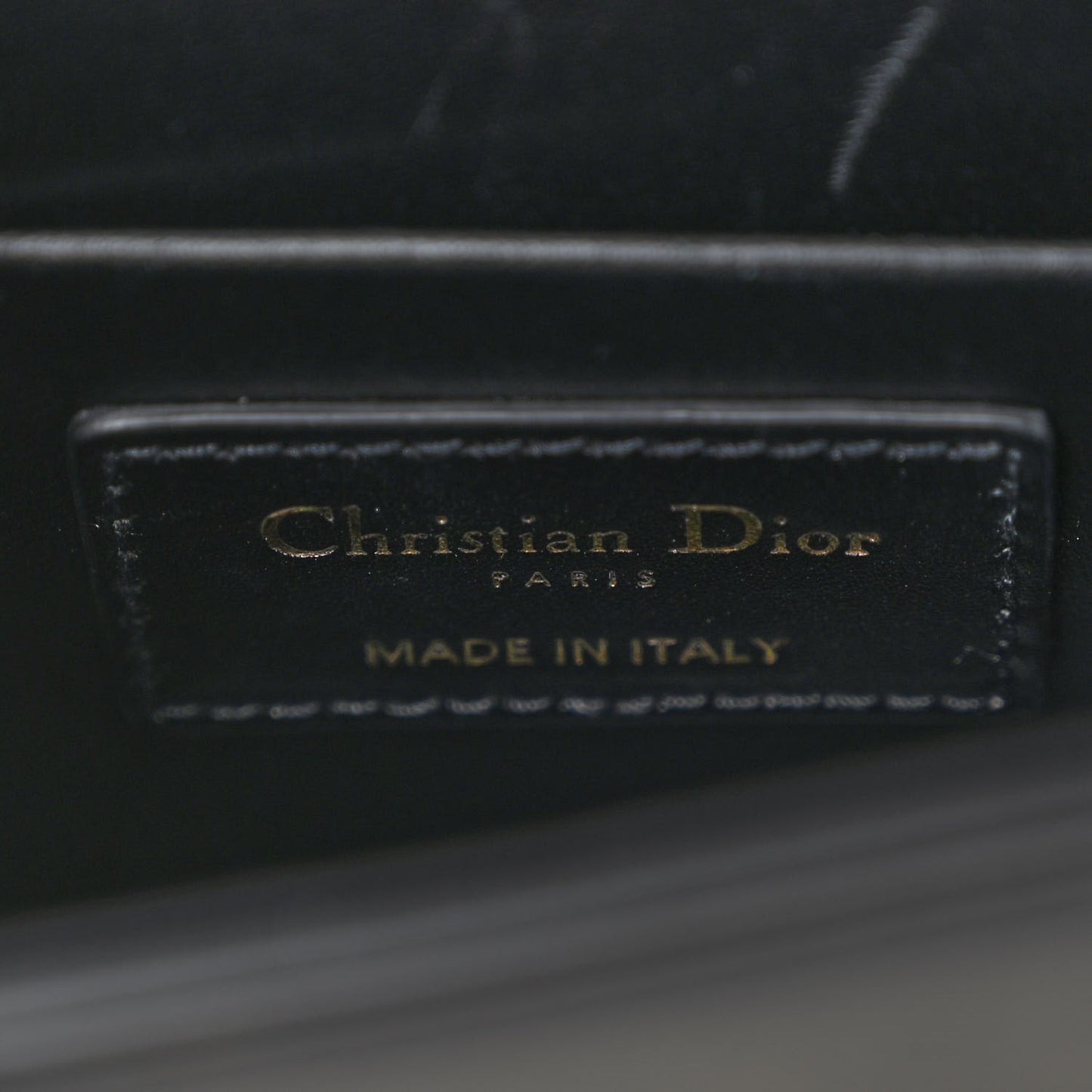 Box Calfskin 30 Montaigne Box Bag Black