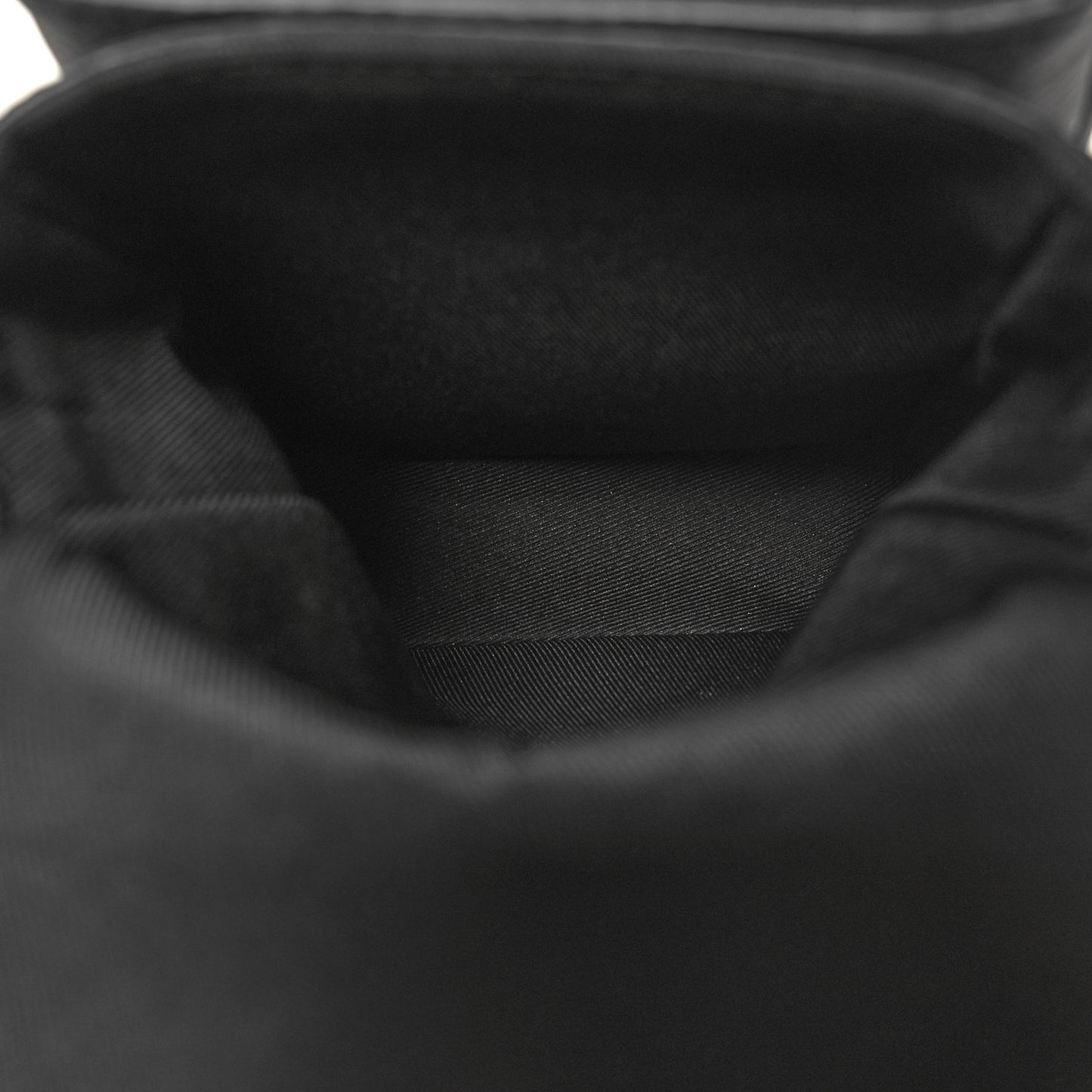 Taurillon Monogram S Lock Wearable Wallet Black