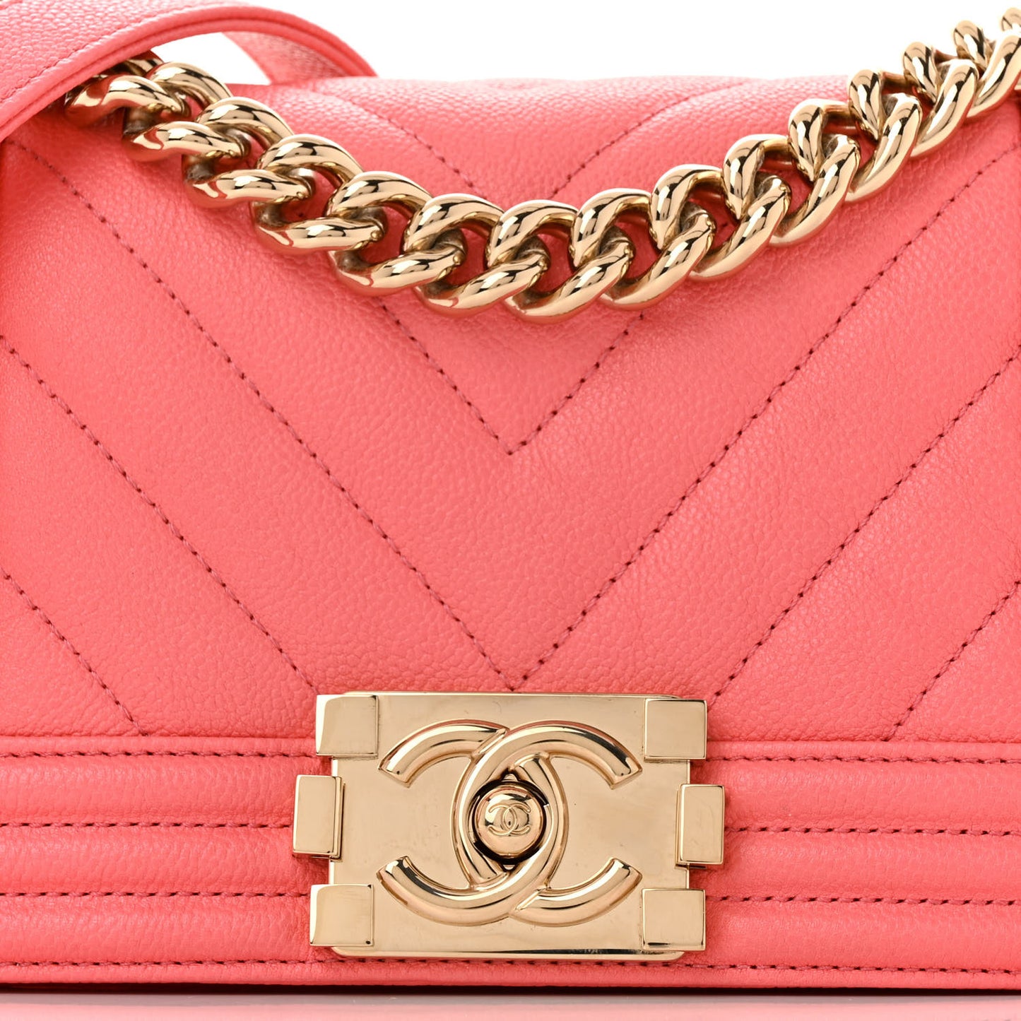 Caviar Chevron Quilted Small Boy Flap Pink