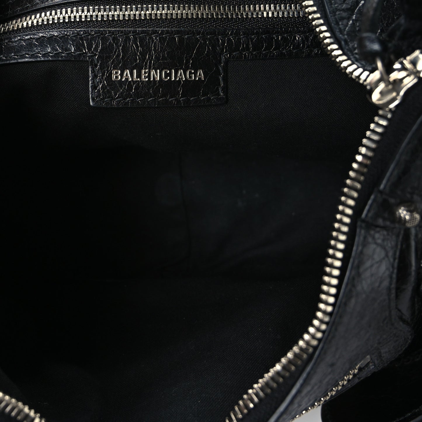 Agneau Arena Small Le Cagole Shoulder Bag Black