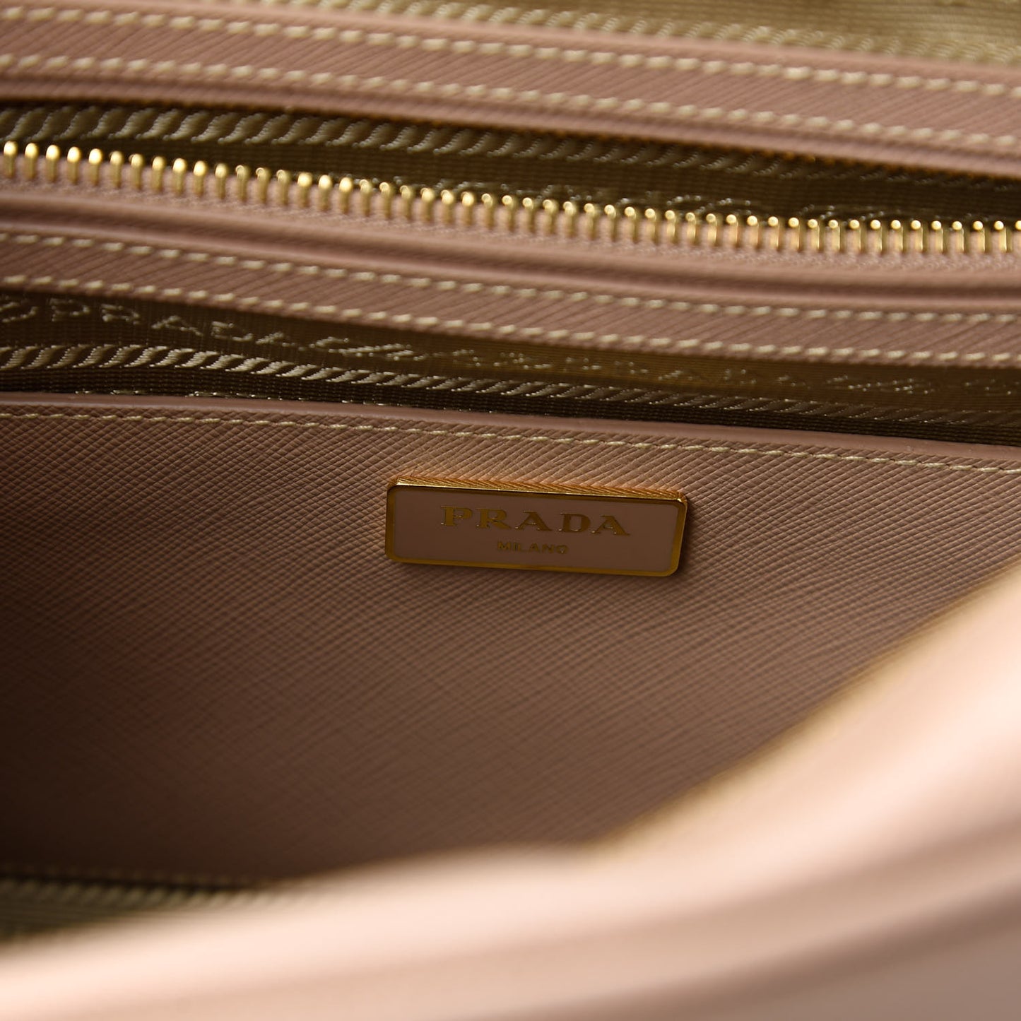 Saffiano Lux Bauletto Cammeo