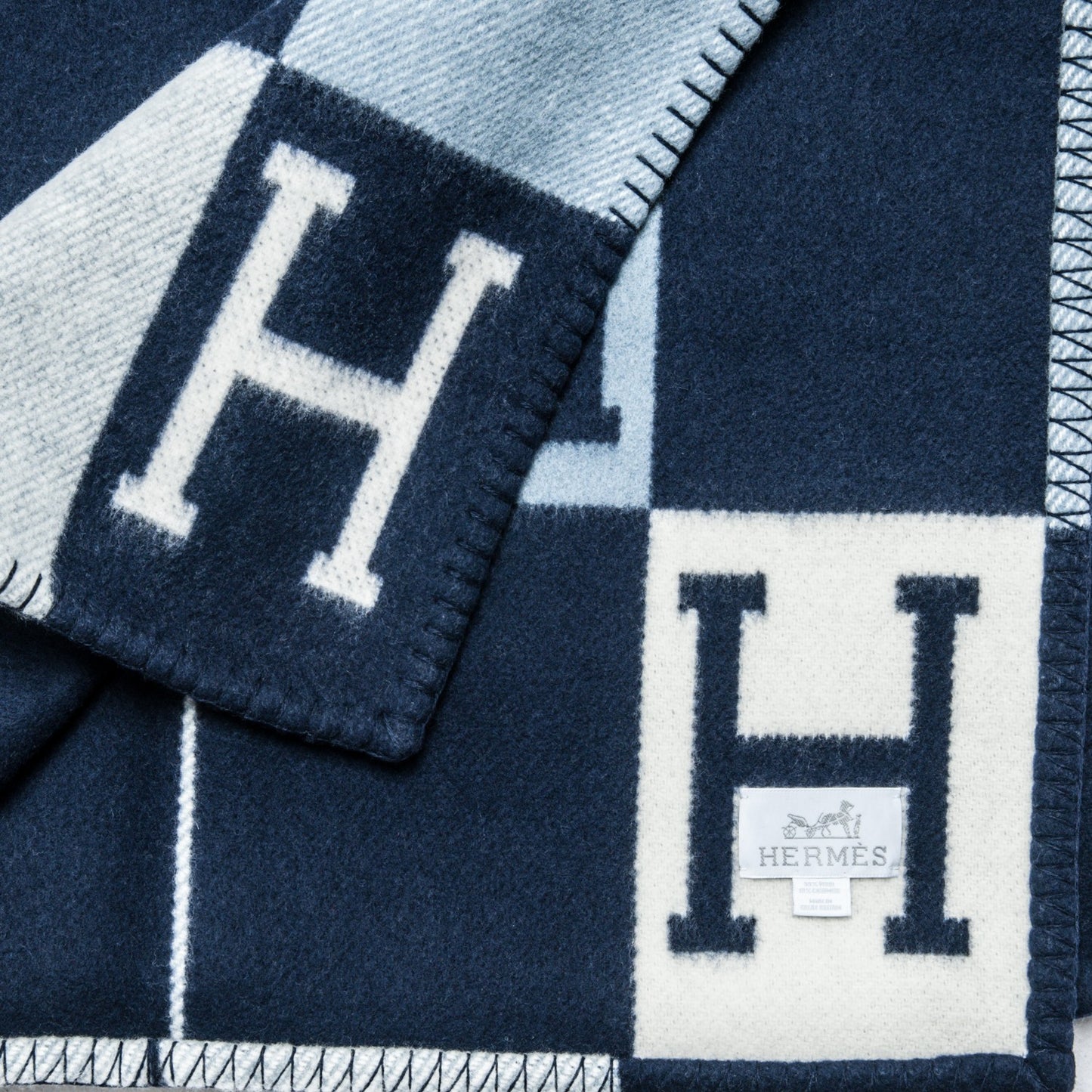 Wool Cashmere Avalon III Blanket Caban Ecru