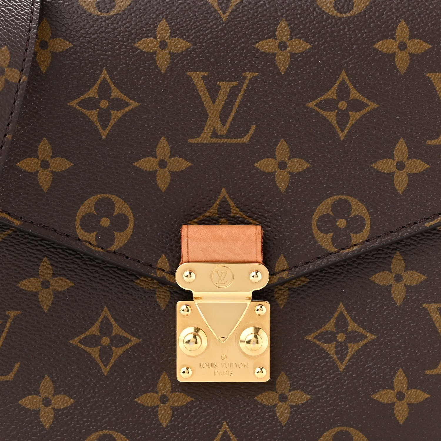 Louis Vuitton Monogram Pochette Metis 6 of 10
