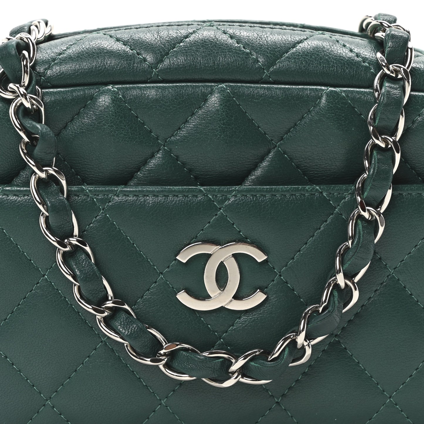 Lambskin Quilted Small Timeless Camera Case Green