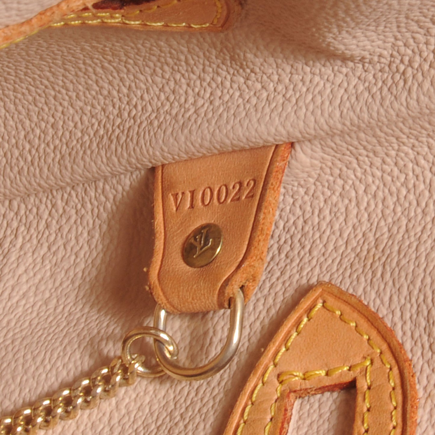 Monogram Petit Bucket 23