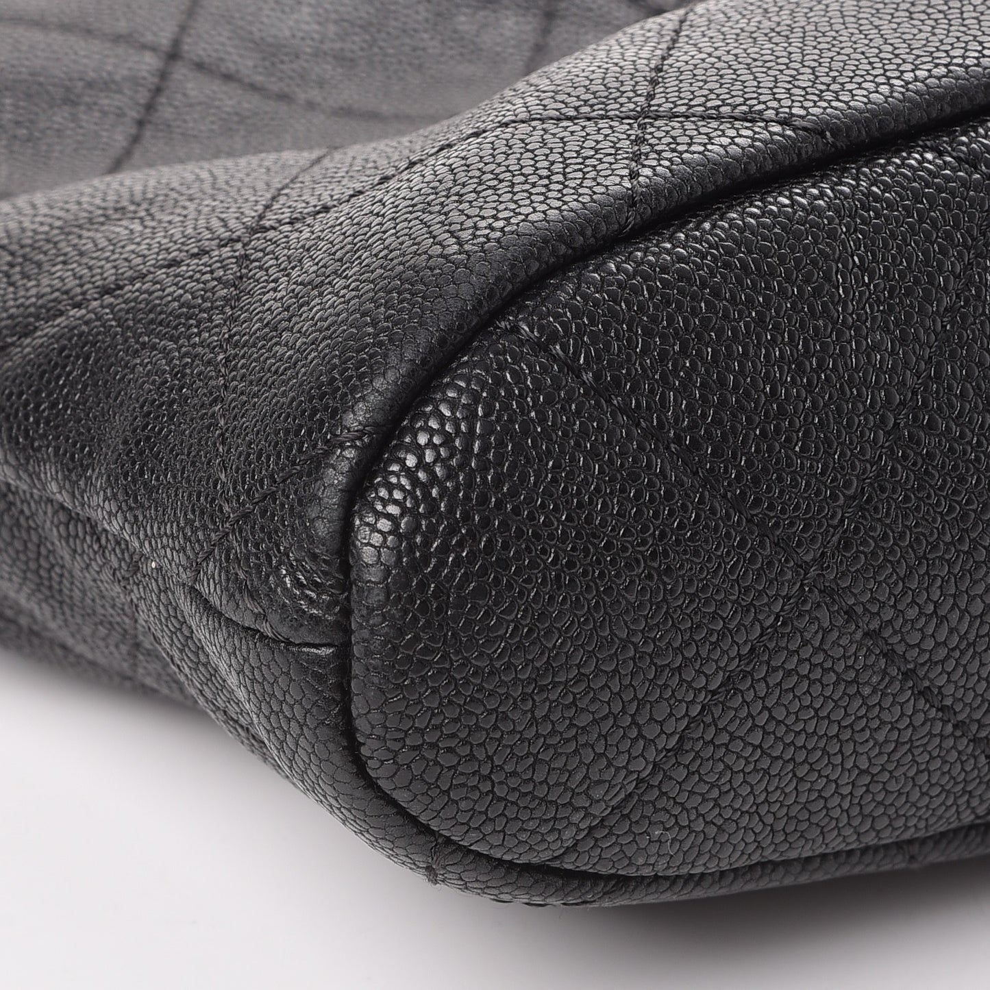 Caviar Quilted Large CC Tote Black