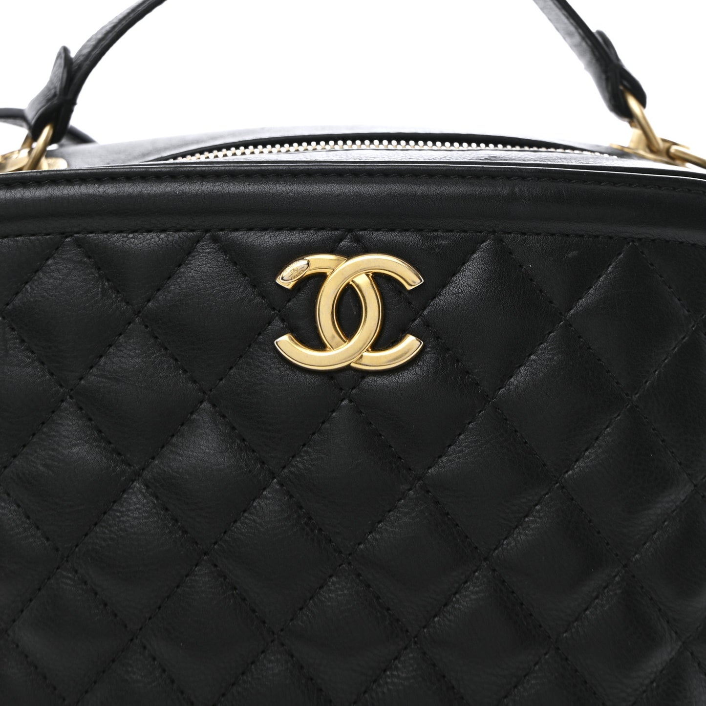 Calfskin Quilted CC Medium Vanity Case Black