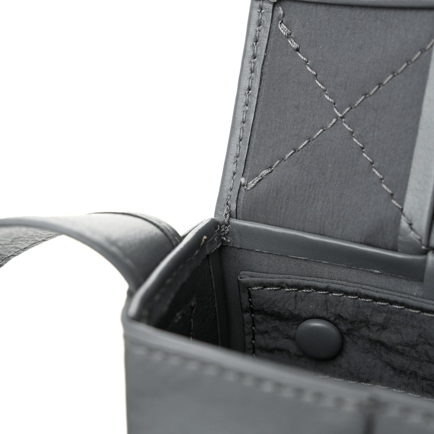 Paper Calfskin Maxi Intreccio Small Cassette Crossbody Bag Thunder