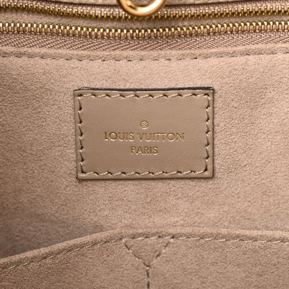 Louis Vuitton Empreinte Monogram Giant Onthego MM Tourterelle 11 of 16