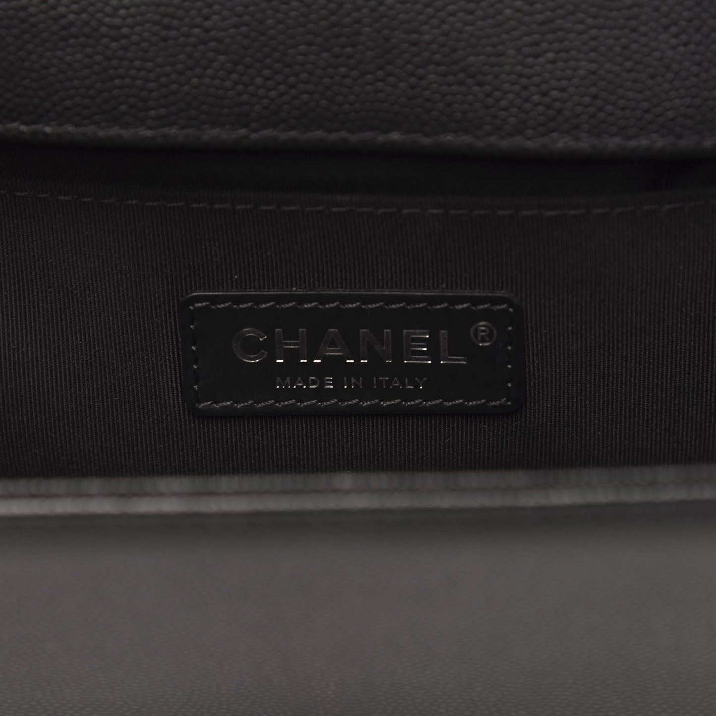 Caviar Chevron Quilted Medium Boy Flap Black