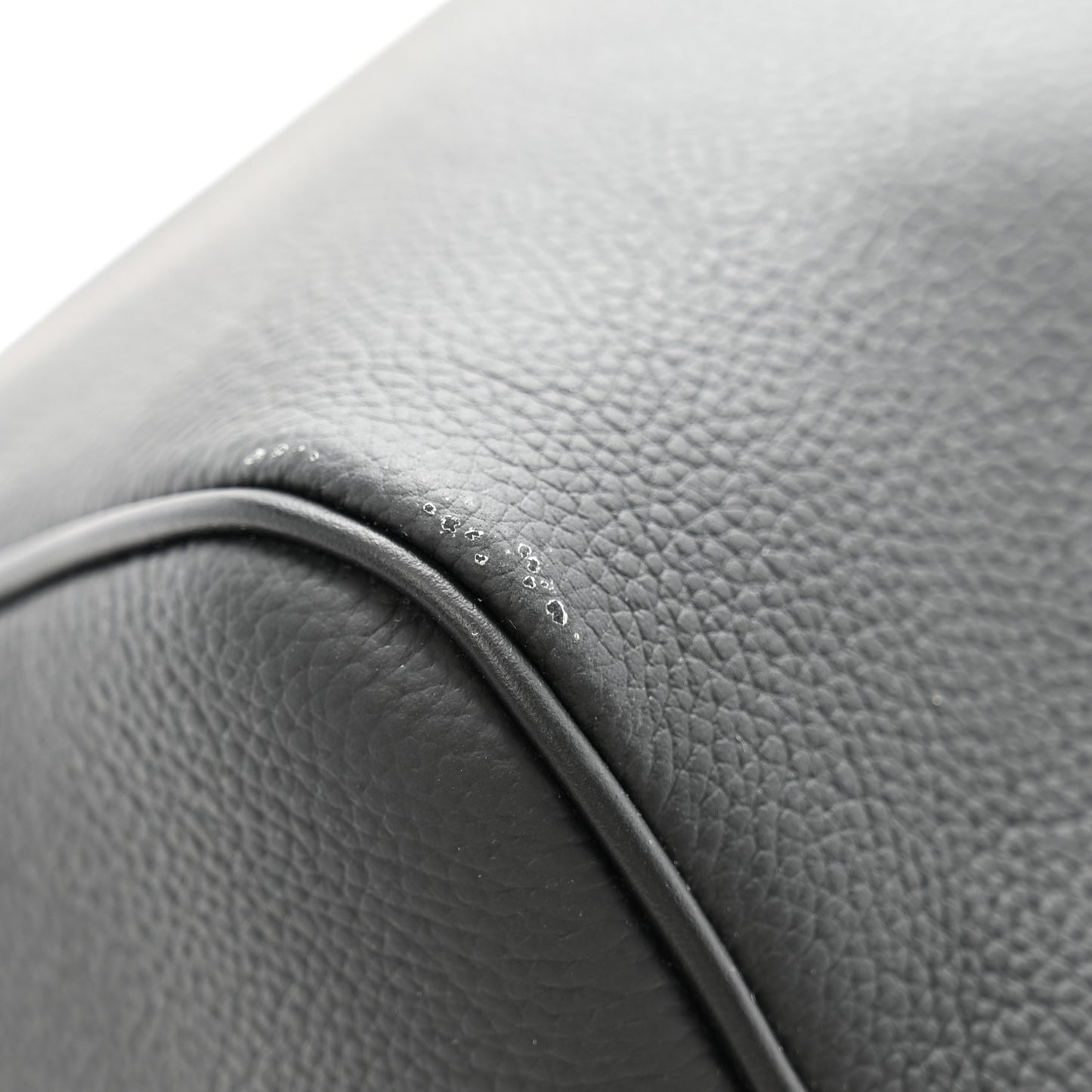 Grained Calfskin Aerogram Keepall Bandouliere 40 Black