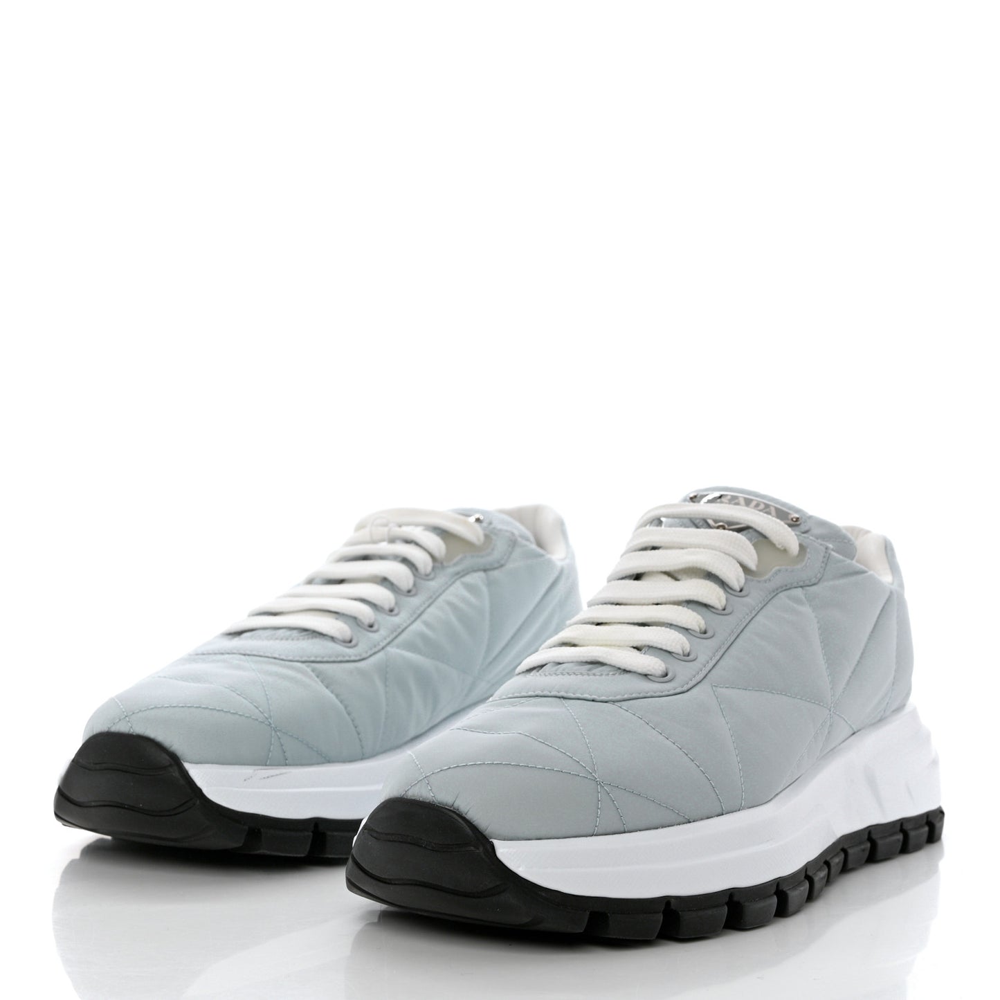 Re-Nylon Piuma Metal Triangle Logo Quilted 45mm Sneakers 40 Fiordaliso