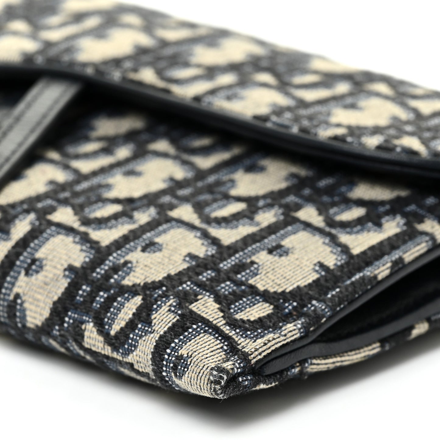 Oblique Saddle Chain Long Wallet Blue