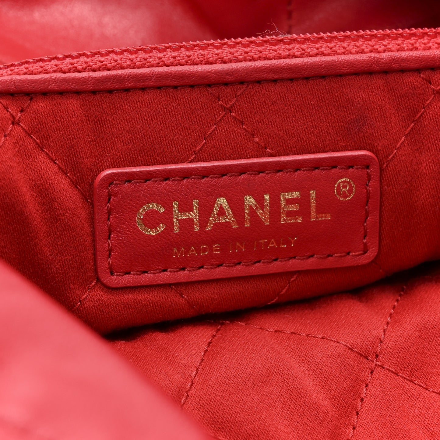 Shiny Calfskin Quilted Small Chanel 22 Red