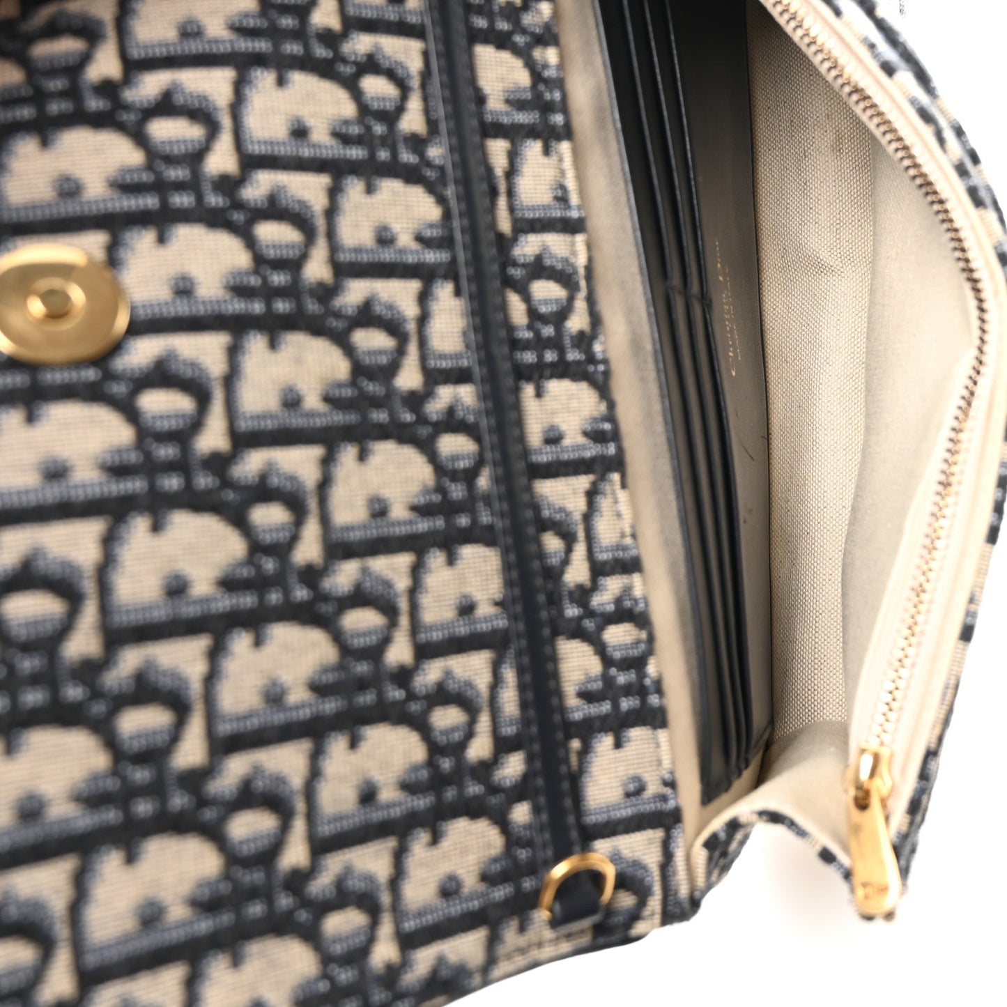 Oblique Saddle Chain Pouch Blue