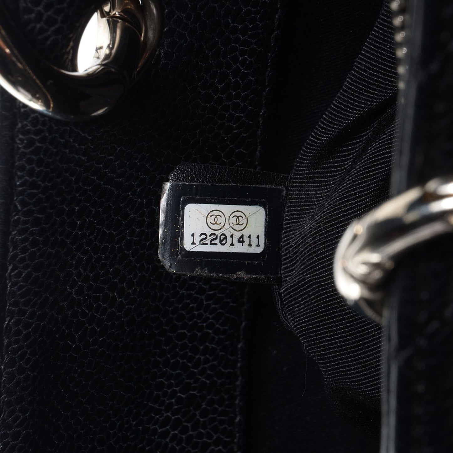 Caviar Grand Shopping Tote GST Black