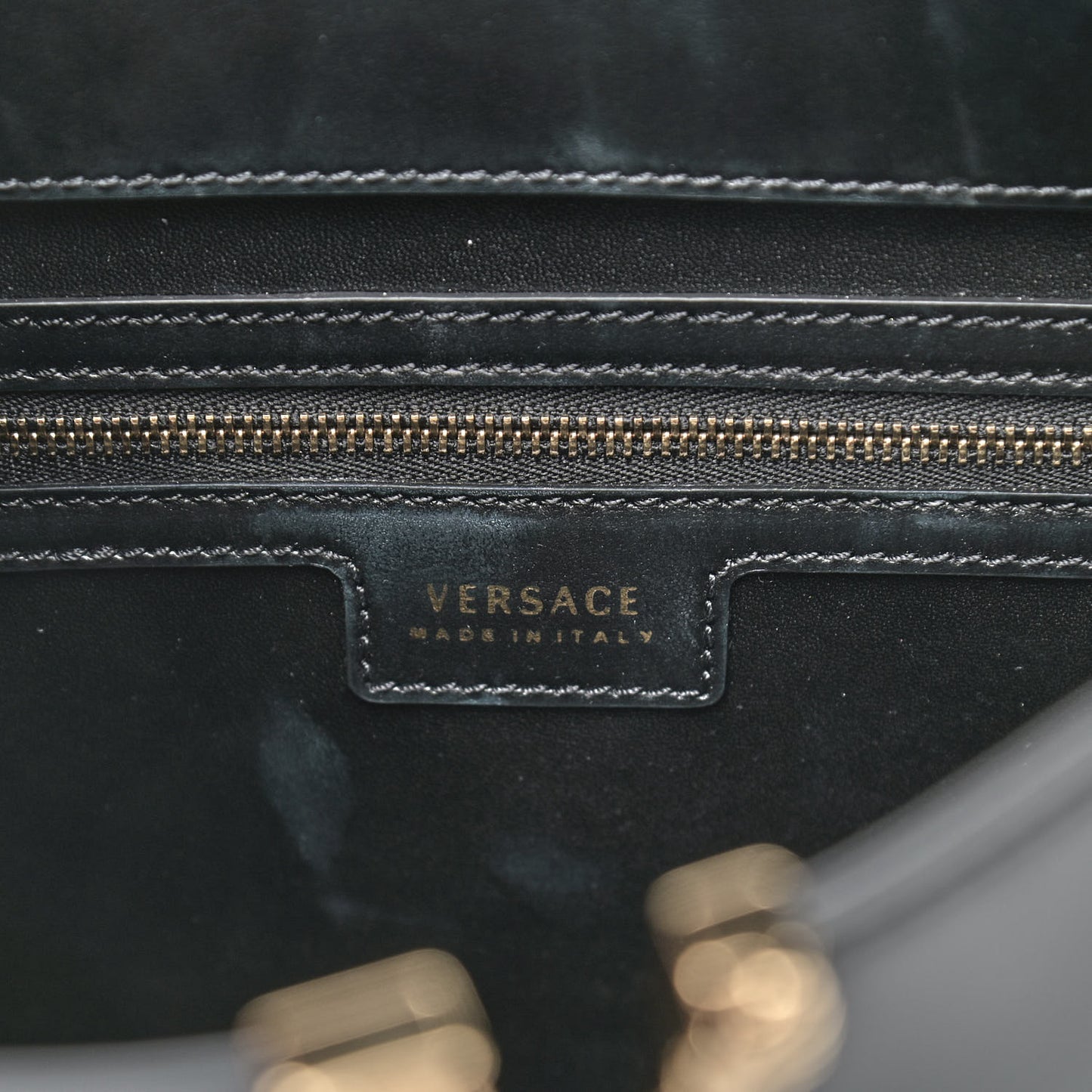 Vitello Virtus Hobo Black
