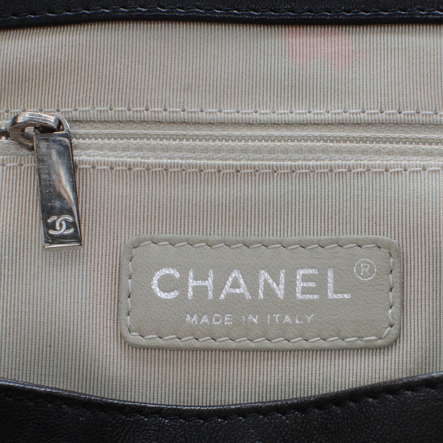 Washed Lambskin Chain Around Medium Messenger Bag Black