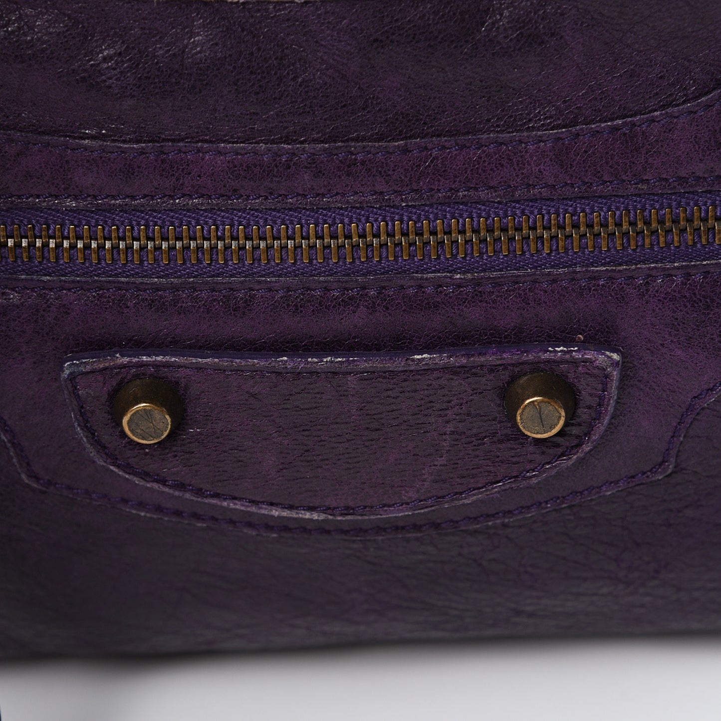 Agneau Classic Hardware First Raisin