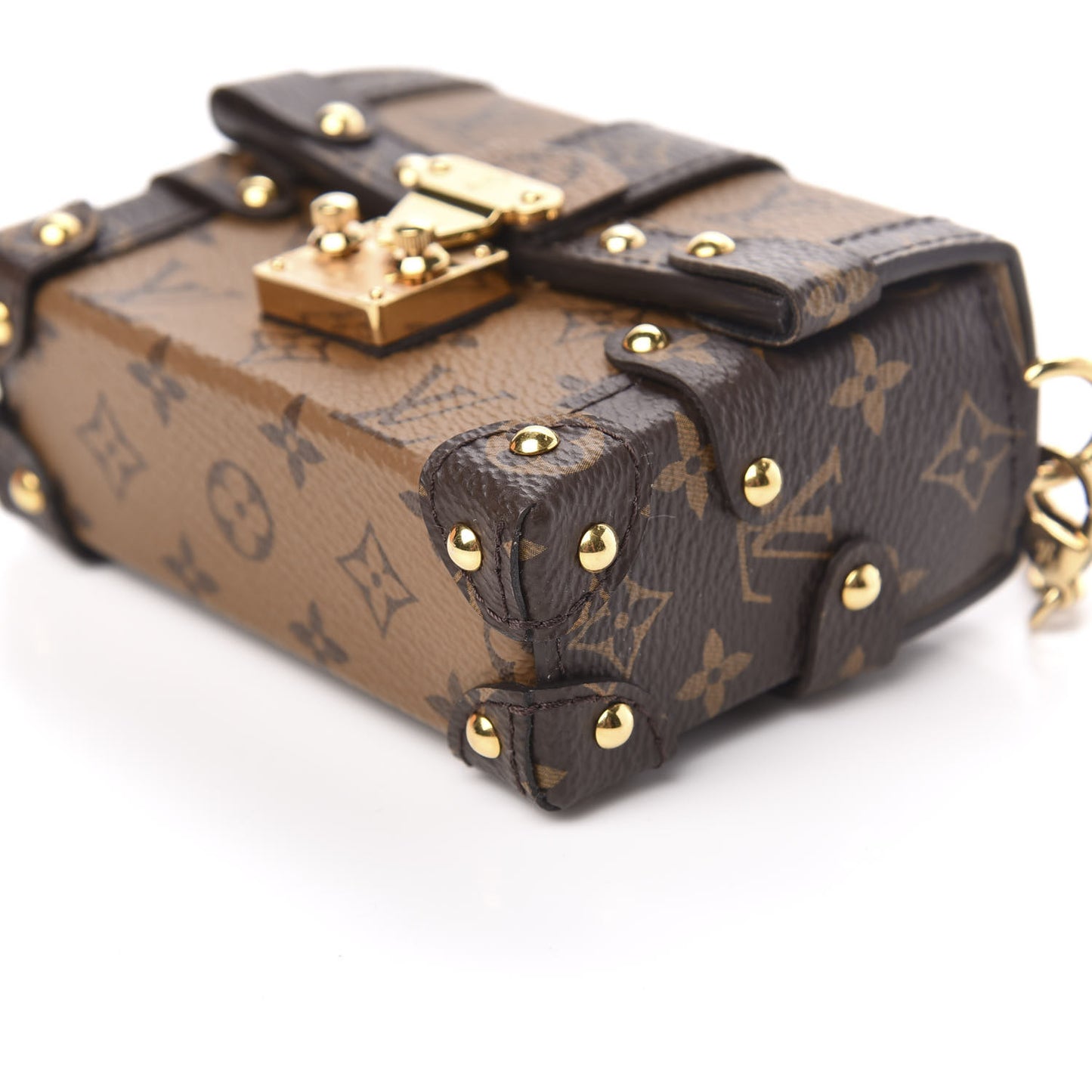 Reverse Monogram Essential Trunk NM