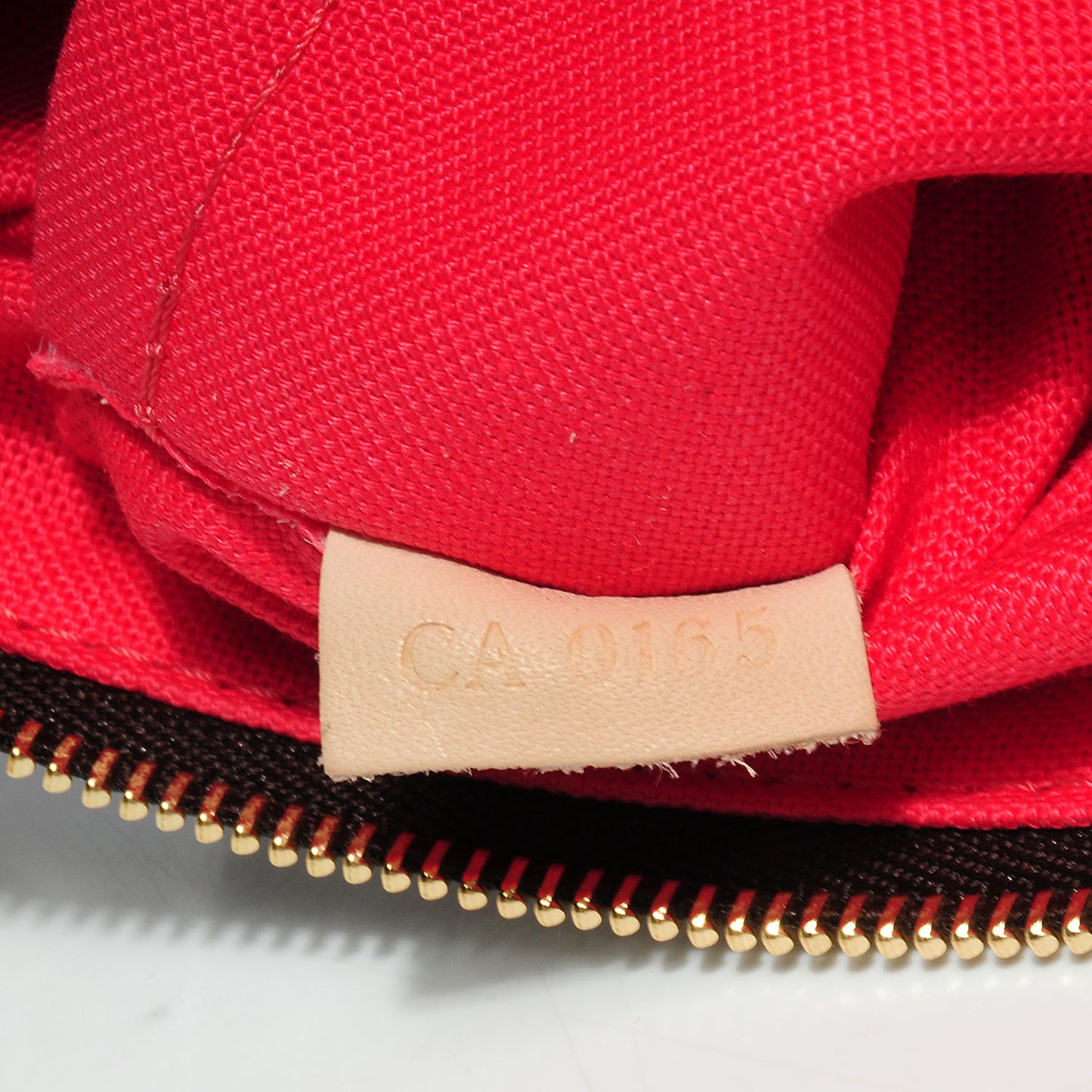 Monogram V Pochette Accessories Grenade