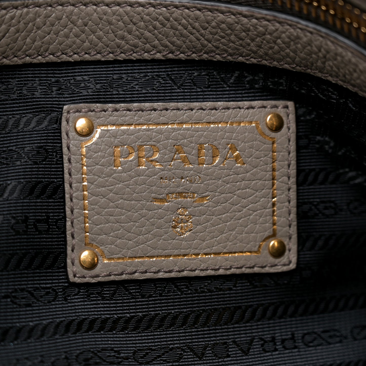 Vitello Daino Logo Hobo Argilla