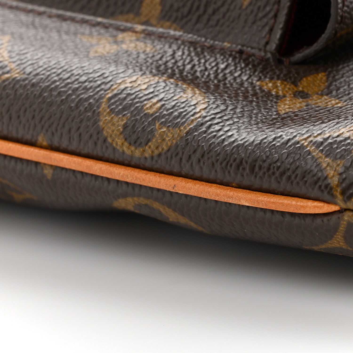 Louis Vuitton Monogram Partition Wristlet 10 of 10