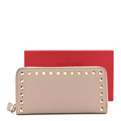 Valentino Garavani Pebbled Calfskin Rockstud Zip Around Wallet Poudre 10 of 10