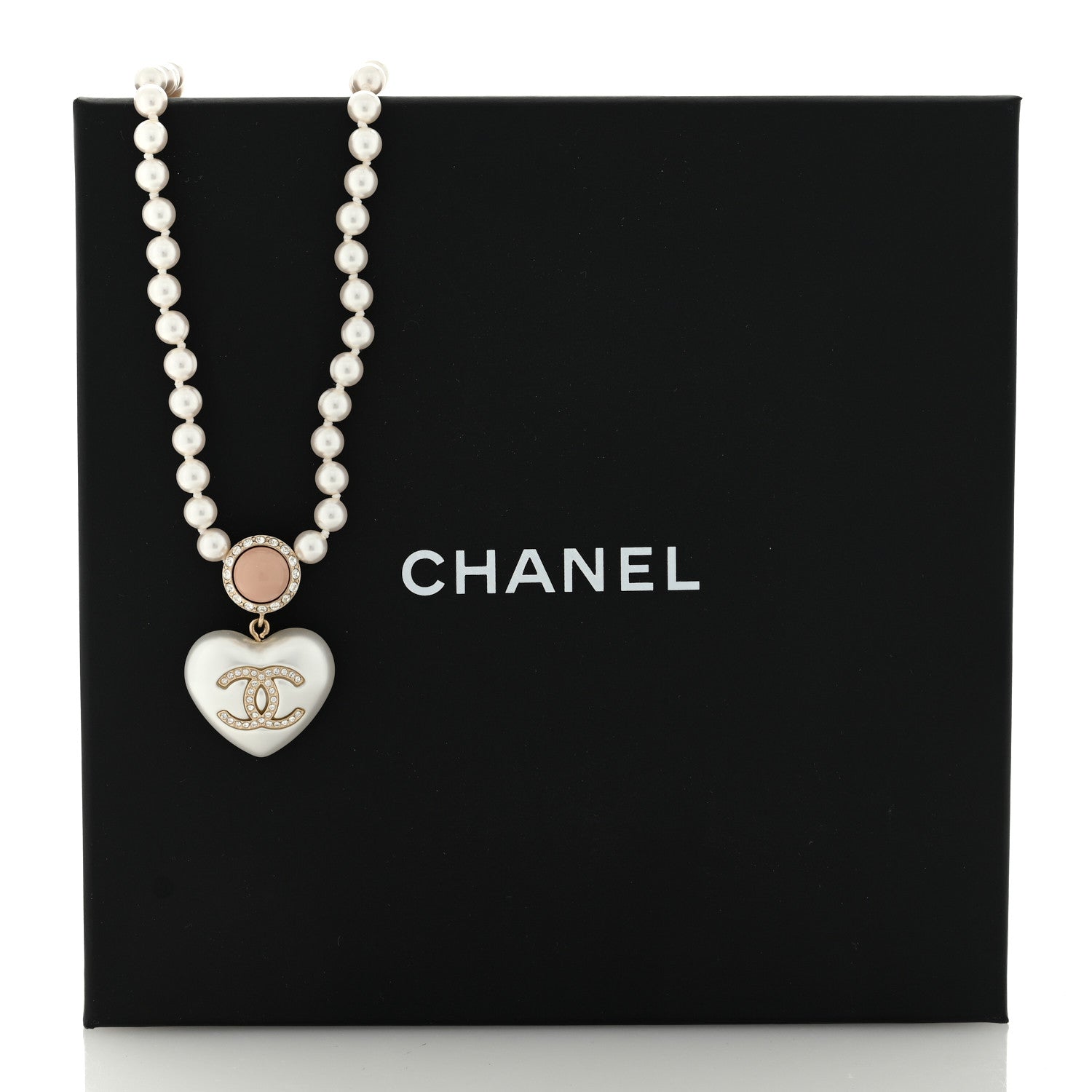 Chanel Pearl Crystal CC Heart Short Necklace Gold Pearly White Pink 4 of 5
