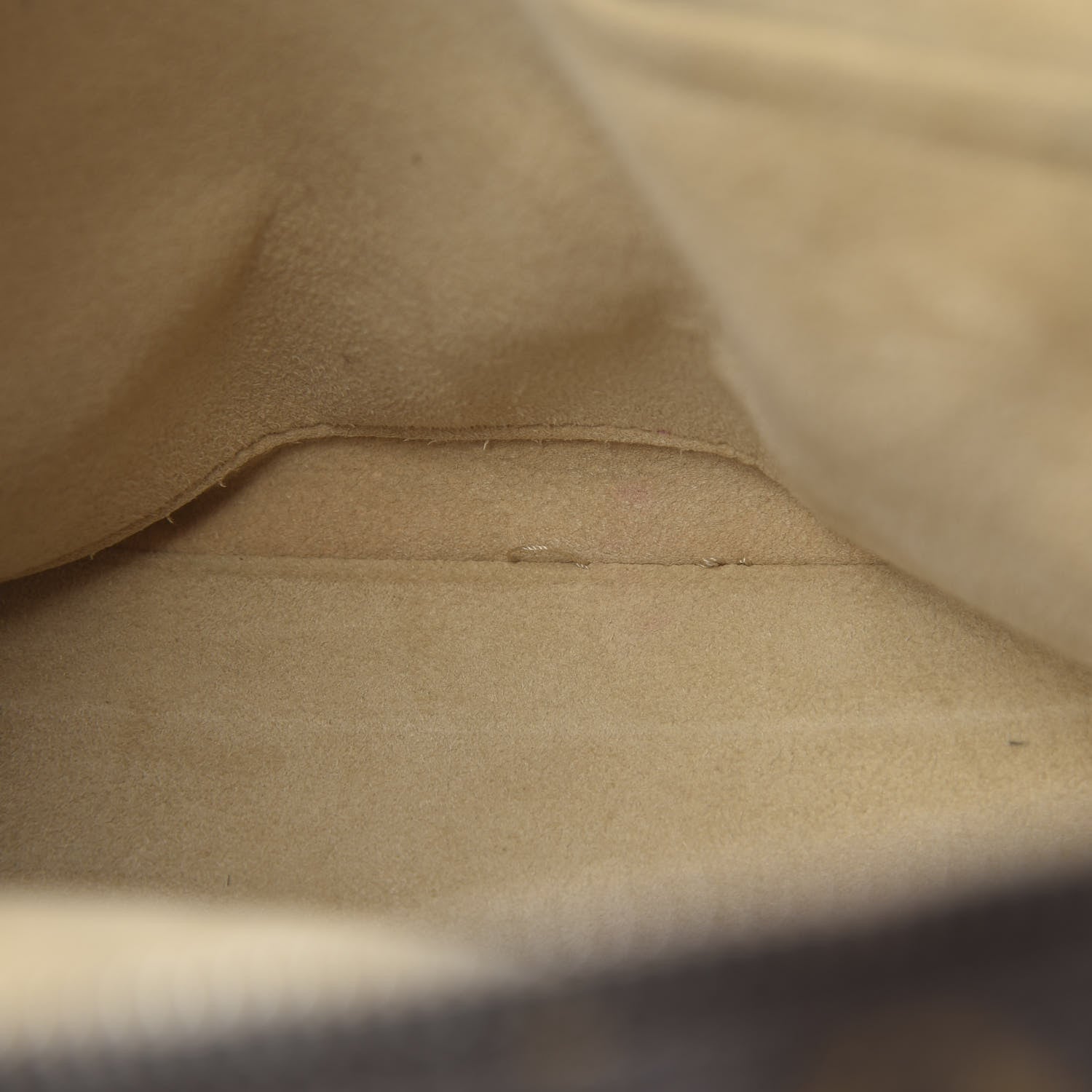 Louis Vuitton Monogram Manhattan PM 15 of 20