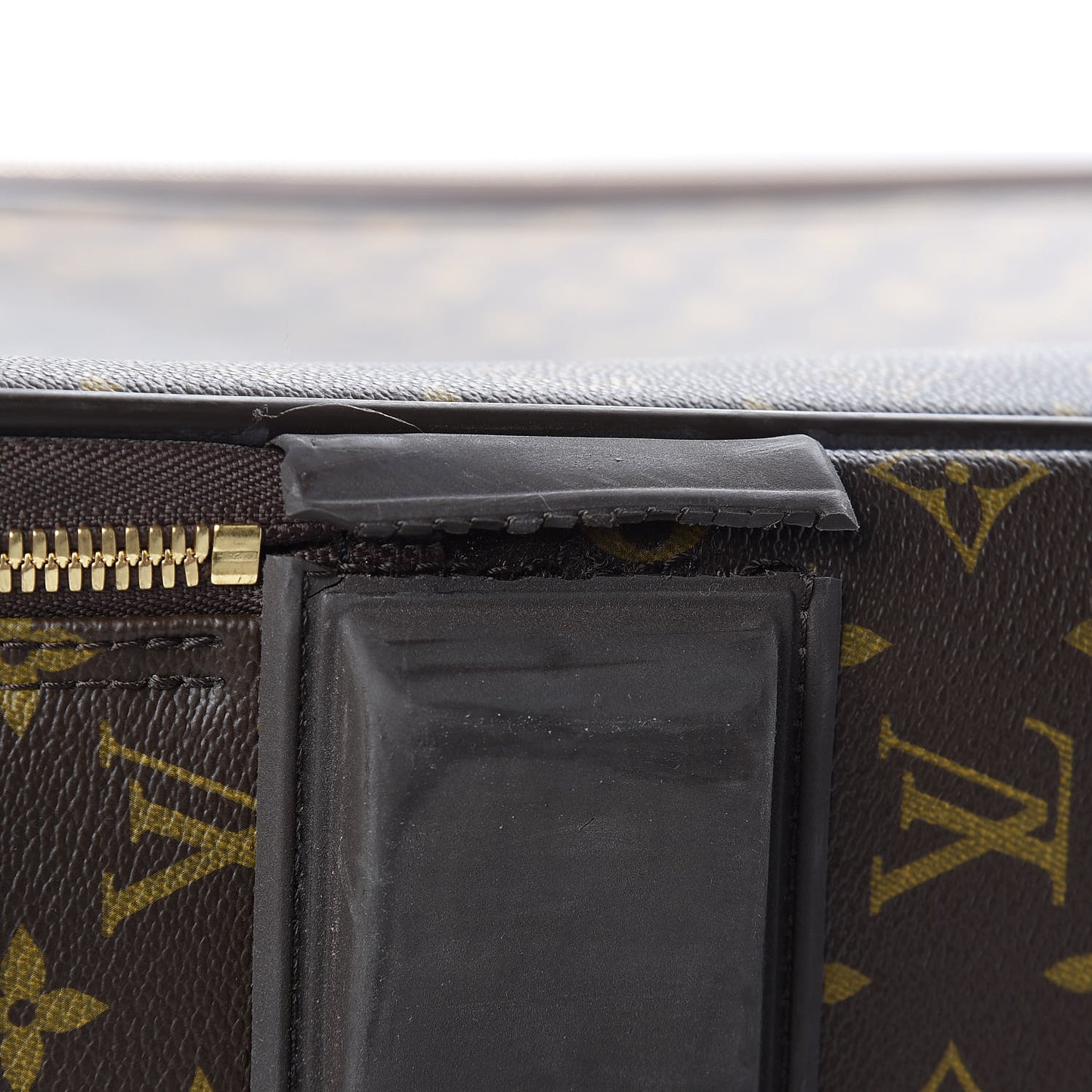 Monogram Pegase 65