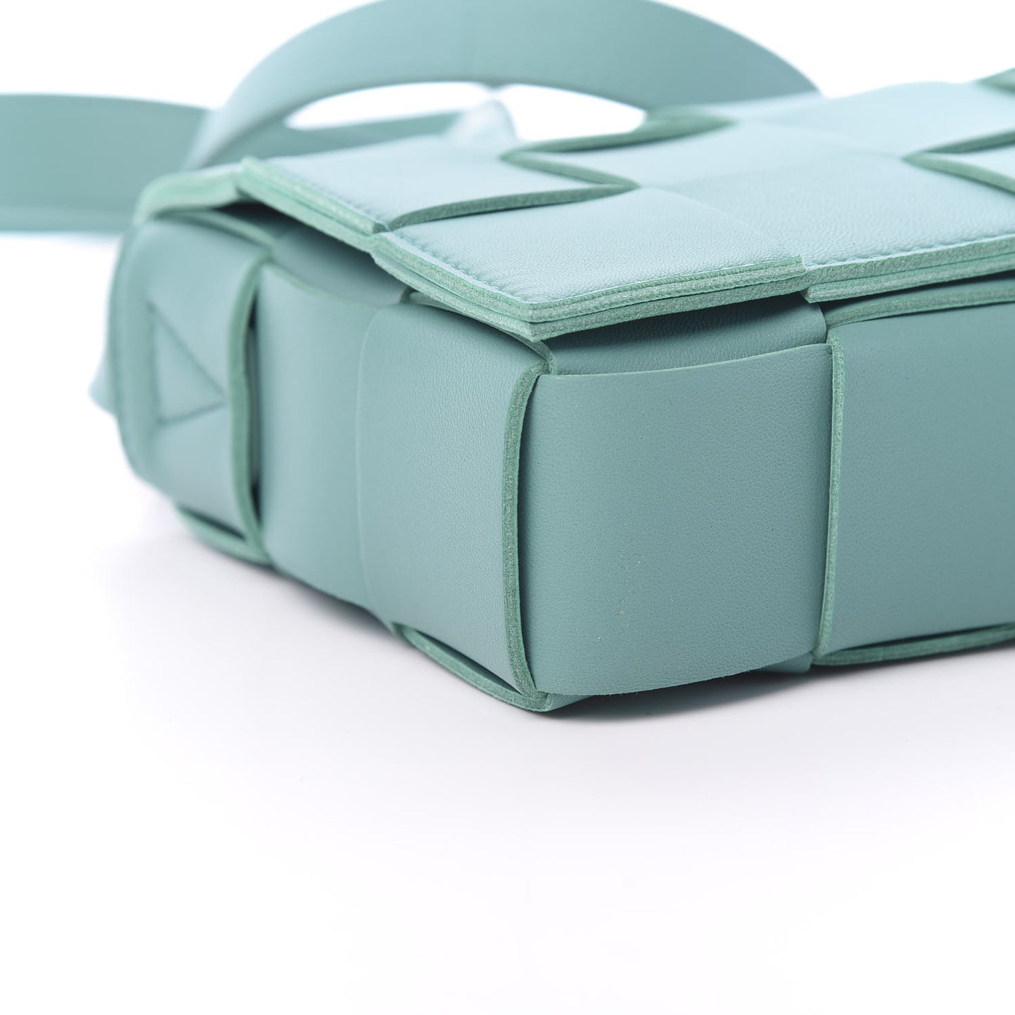 Nappa Maxi Intreccio Cassette Bag Linoleum