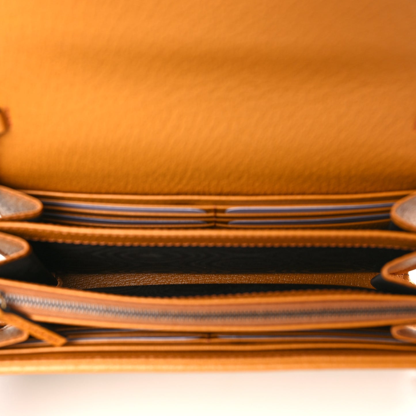 Raffia GG Monogram Matelasse GG Marmont Chain Wallet Natural Beige Off White Sun Oil