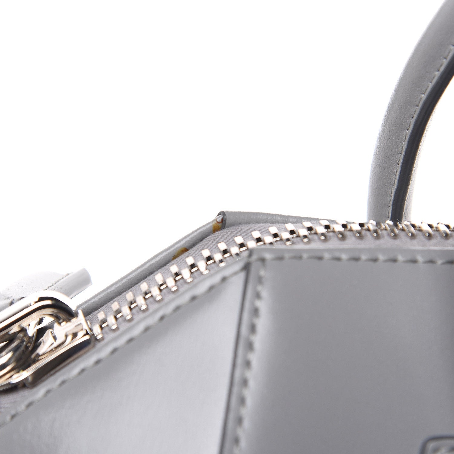 Givenchy Shiny Lord Calfskin Small Antigona Pearl Grey 13 of 17