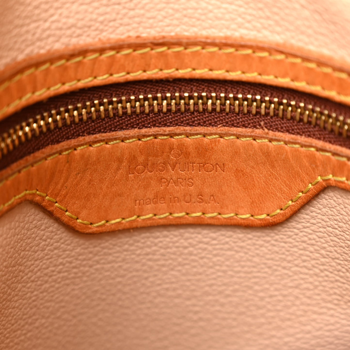 Monogram Petit Bucket 23