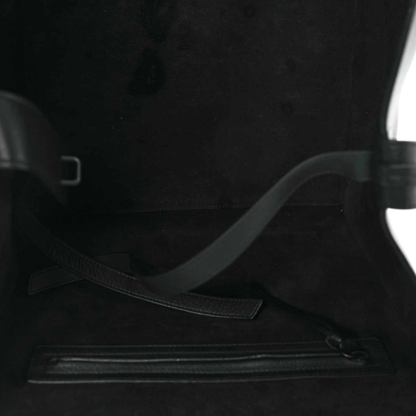 Grained Calfskin Medium Phantom Luggage Black