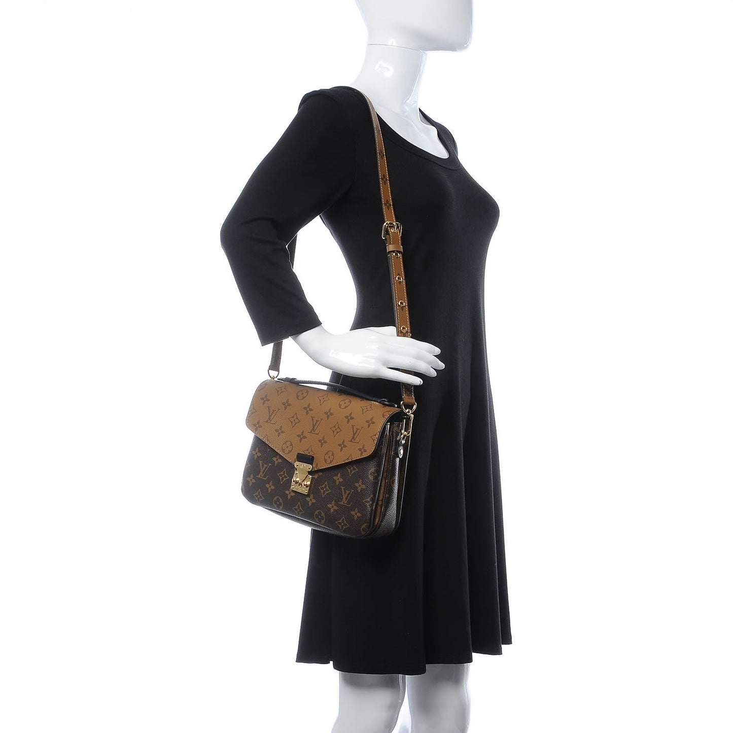 Reverse Monogram Pochette Metis