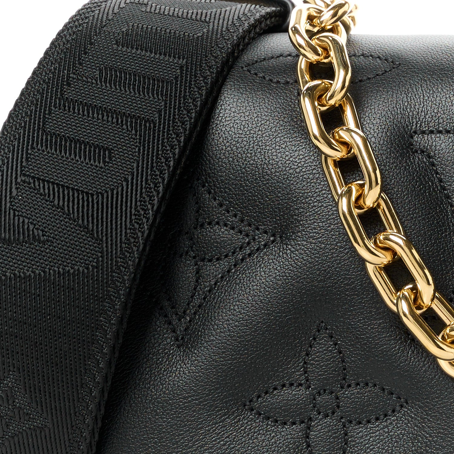 Louis Vuitton Calfskin Bubblegram Wallet On Strap Black 9 of 12